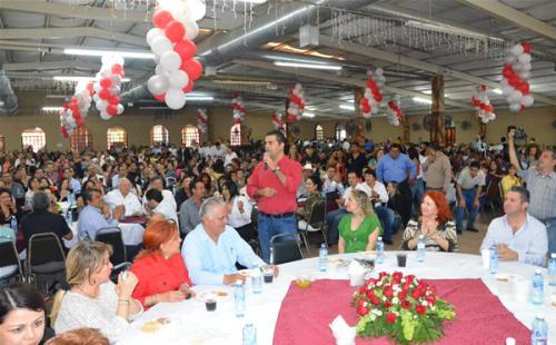 Festeja edil de Reynosa “sus 34” junto a miles de Reynosenses